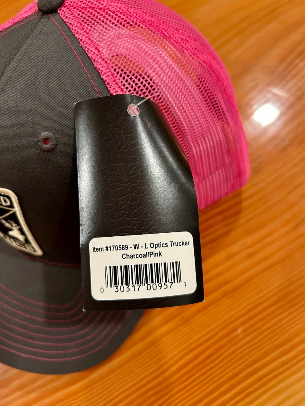 Leupold Optics Trucker Hat - NWT - Picture 3 of 7